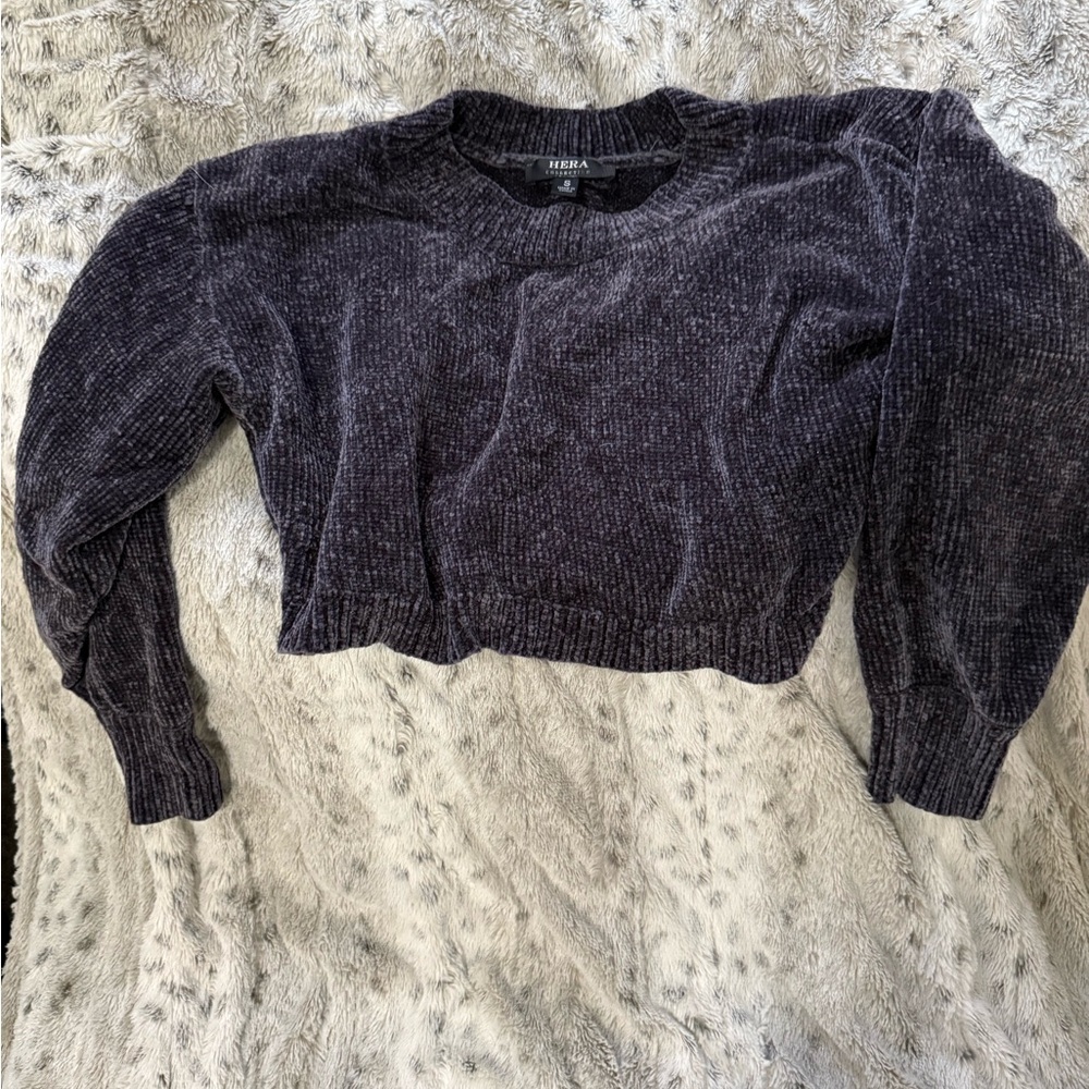 Hera Collection Black Sweatshirt Classic Knit Hoodie